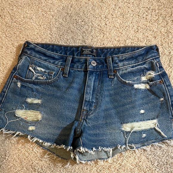 Abercrombie & Fitch shorts - Picture 1 of 3